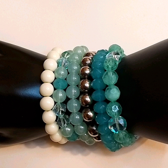 None Jewelry - Beaded Bracelet Set
